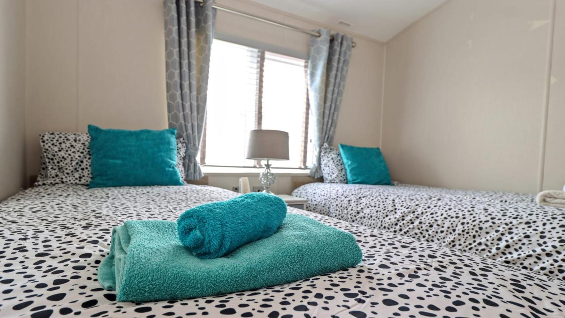 33 Beach Retreat Lodge Pevensey Bay Holiday Park Ngoại thất bức ảnh
